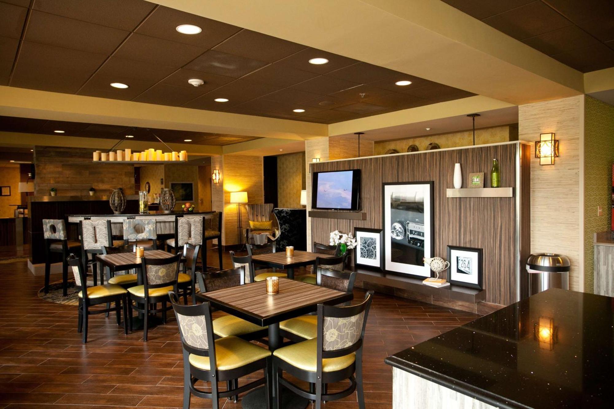 Hampton Inn Carrollton Dış mekan fotoğraf